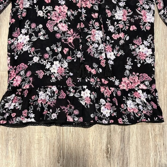 Papa Vancouver Floral Tunic Top​​​​ - Picture 3 of 15